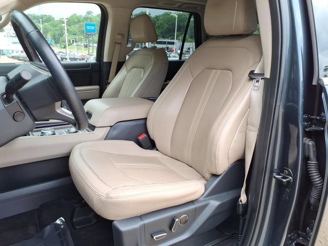 Used 2022 Ford Expedition Limited AWD/4WD image 8