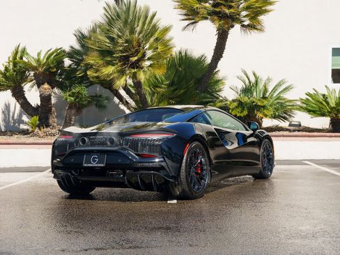 Used 2025 McLaren Artura image 21