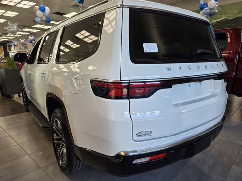 New 2025 Jeep Wagoneer 4WD image 4