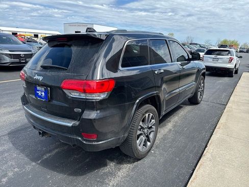 Used 2018 Jeep Grand Cherokee Overland AWD/4WD image 3