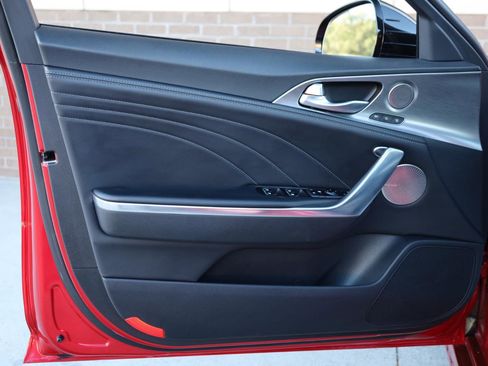 Used 2023 Kia Stinger GT2 RWD image 13