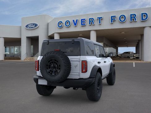 New 2026 Ford Bronco Badlands w/ Sasquatch Package AWD/4WD image 8