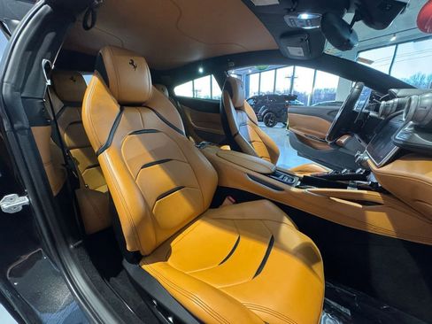 Used 2018 Ferrari GTC4Lusso T image 31