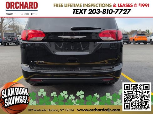 New 2026 Chrysler Voyager LX image 4