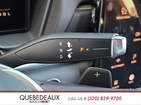 Used 2025 GMC Terrain Elevation image 17