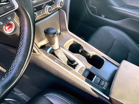 Used 2022 Honda Accord Sport image 16