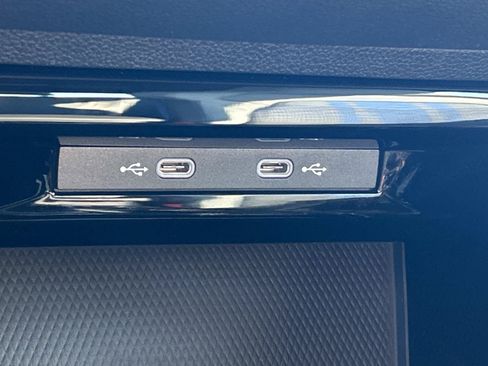 Certified 2025 Volkswagen Golf w/ Euro Style Package AWD/4WD image 27