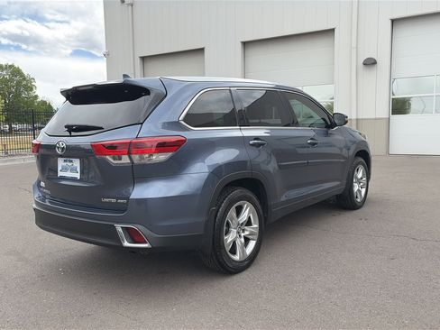 Used 2019 Toyota Highlander Limited AWD/4WD image 5