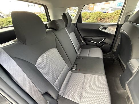 Used 2024 Kia Soul LX w/ Option Group 015 image 32