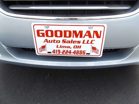 Used 2013 Chrysler 300 w/ Driver Convenience Group image 4