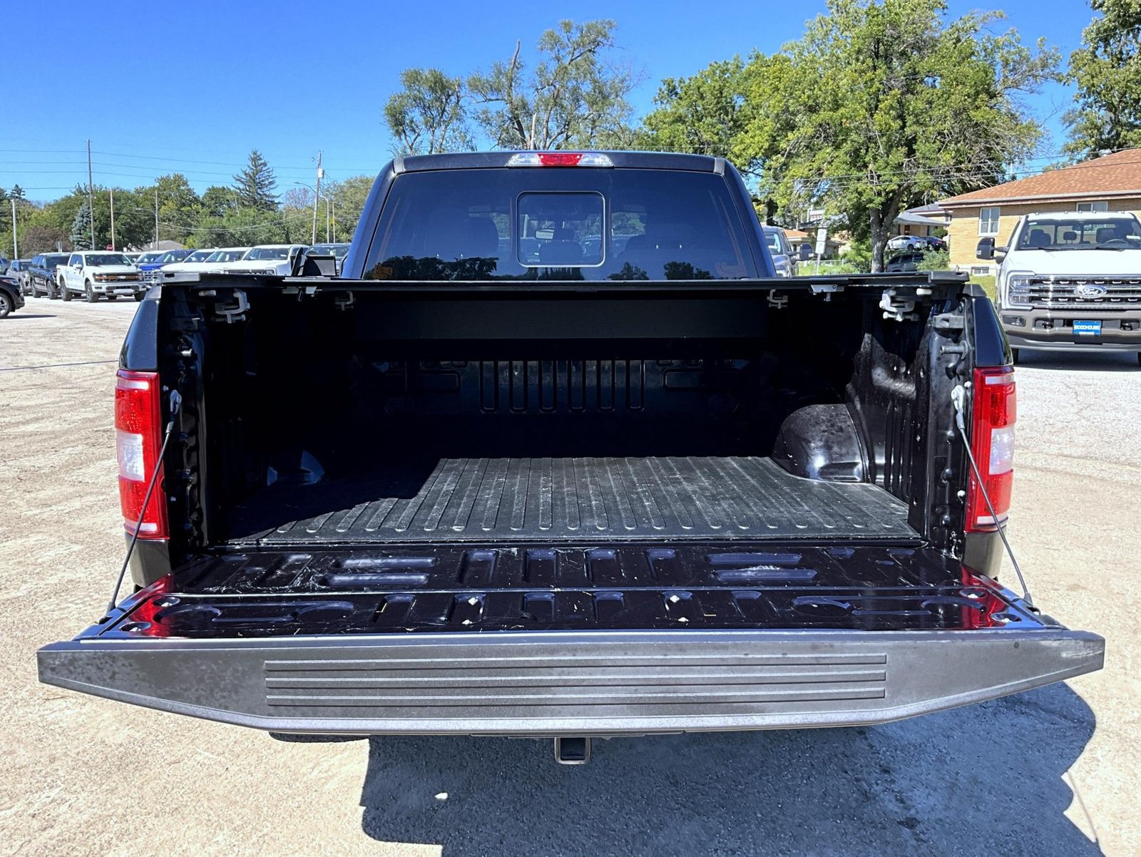 Used 2020 Ford F150 XLT w/ Equipment Group 302A Luxury AWD/4WD image 10