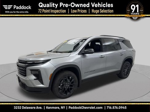 Used 2026 Chevrolet Traverse LT w/ Midnight/Sport Edition AWD/4WD image 1