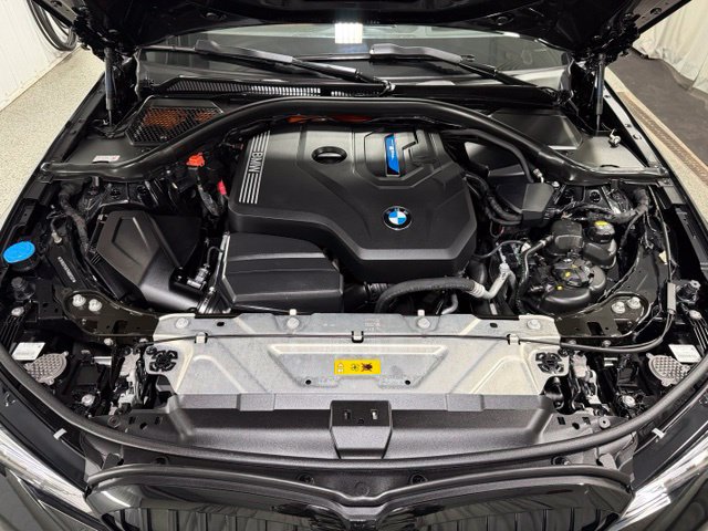 Used 2021 BMW 330e xDrive w/ M Sport Package AWD/4WD image 27