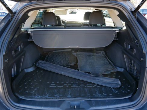 Used 2023 Subaru Outback Onyx Edition image 18