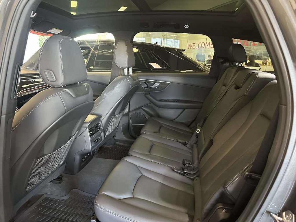 Used 2026 Audi Q7 2.0T Premium w/ Convenience Plus Package AWD/4WD image 14