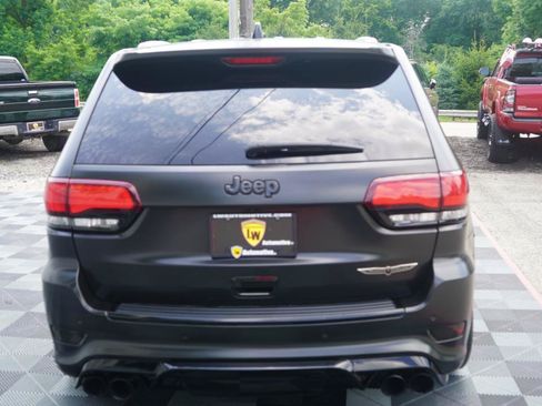 Used 2018 Jeep Grand Cherokee Trackhawk AWD/4WD image 8