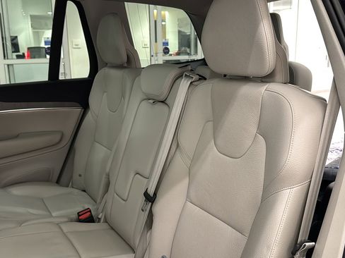 Certified 2023 Volvo XC90 B5 Plus w/ Protection Package Premier image 27