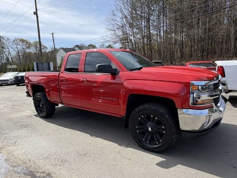 Used 2017 Chevrolet Silverado 1500 LT w/ All Star Edition image 3