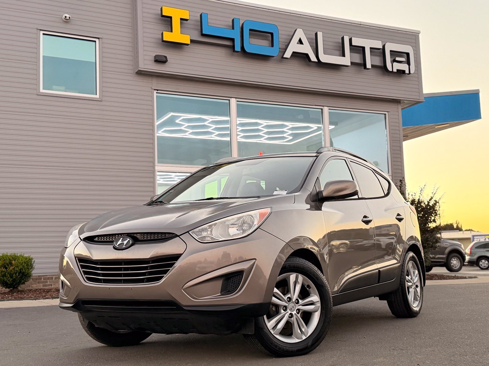 Used 2011 Hyundai Tucson GLS FWD image 1