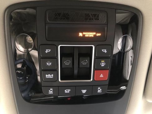 New 2026 Kia Carnival SX image 31