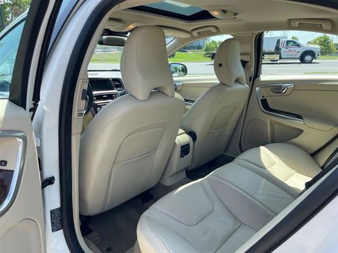 Used 2013 Volvo S60 T5 AWD/4WD image 79