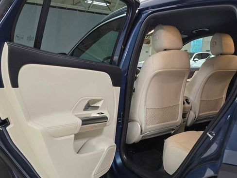 Certified 2022 Mercedes-Benz GLA 250 4MATIC image 15