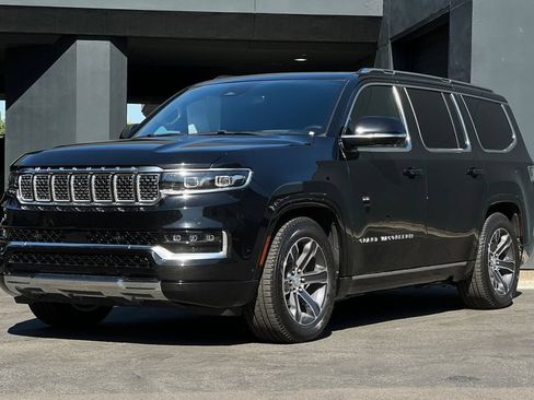 Used 2022 Jeep Grand Wagoneer Series I w/ Flexible Seating Group AWD/4WD image 8