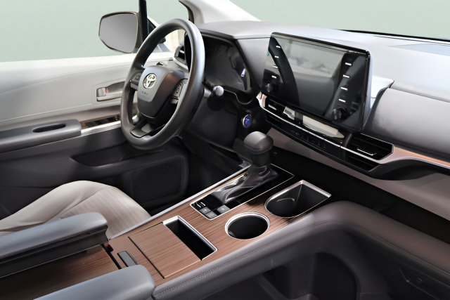 Used 2022 Toyota Sienna LE FWD image 19