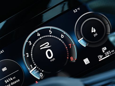 Used 2025 Volkswagen Golf w/ Euro Style Package image 26