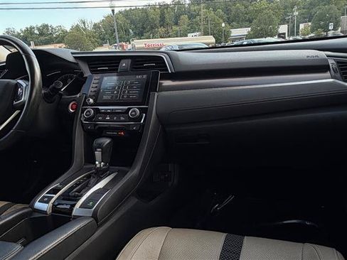 Used 2020 Honda Civic Touring image 36