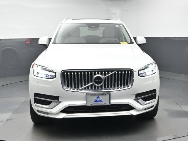 Used 2024 Volvo XC90 B5 Plus w/ Protection Package Premier AWD/4WD image 2