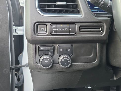 Used 2023 Chevrolet Tahoe LT AWD/4WD image 15