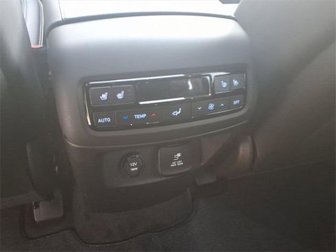 Used 2025 Hyundai Palisade SEL image 17