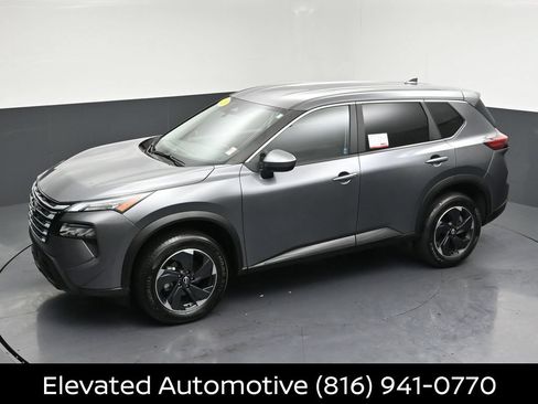 Certified 2026 Nissan Rogue SV AWD/4WD image 24
