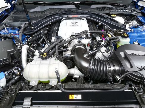 Used 2021 Ford Mustang Shelby GT500 w/ Technology Package image 28