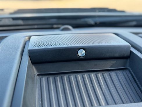 Used 2018 Ford F150 Raptor w/ Equipment Group 802A Luxury image 17