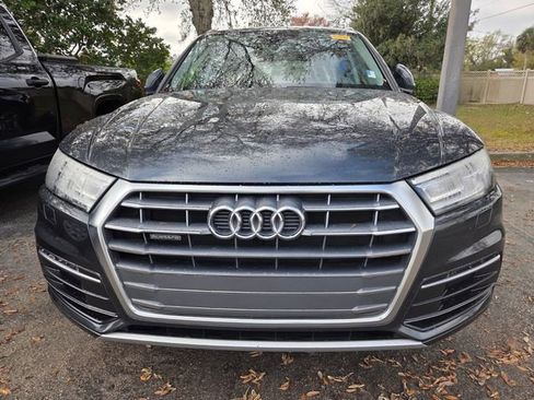 Used 2019 Audi Q5 2.0T Premium w/ Convenience Package image 2