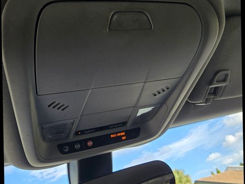 Used 2020 GMC Terrain SLT AWD/4WD image 44