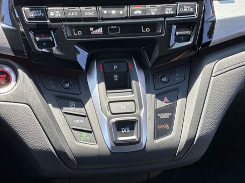 Used 2023 Honda Odyssey Sport image 18