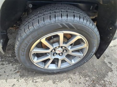 Used 2019 GMC Canyon Denali image 14