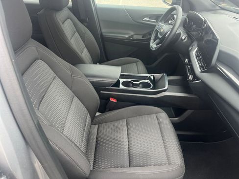 Used 2025 Chevrolet Equinox LT FWD image 31