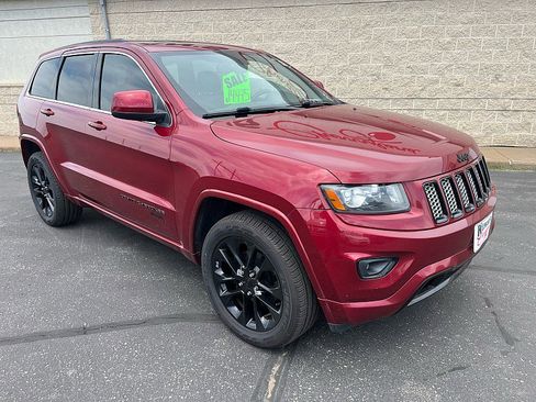 Used 2014 Jeep Grand Cherokee Altitude AWD/4WD image 2