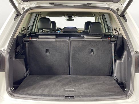 Used 2024 Volkswagen Atlas SE image 26