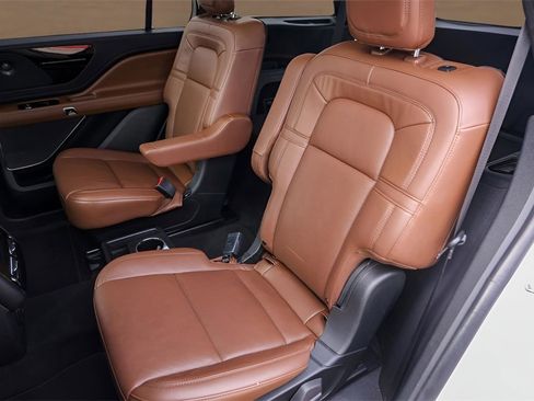 Used 2022 Lincoln Aviator Reserve w/ Equipment Group 201A image 23