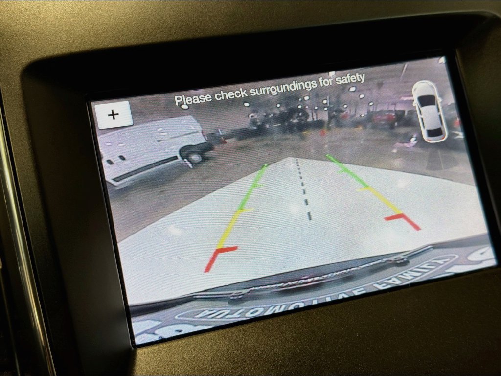 Used 2019 Ford Edge Titanium w/ Cold Weather Package AWD/4WD image 15