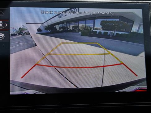 Used 2025 Kia Sportage LX image 39