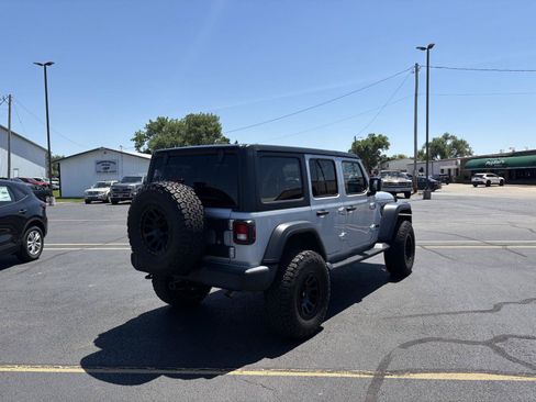 Used 2024 Jeep Wrangler Unlimited Sport AWD/4WD image 21