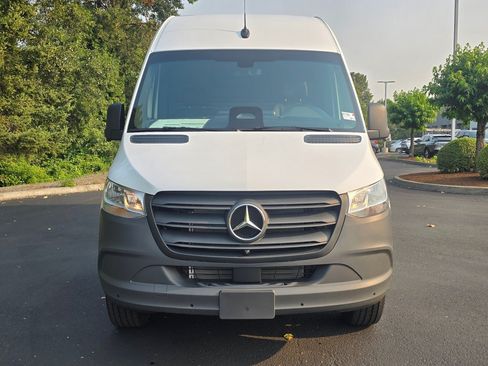 New 2026 Mercedes-Benz Sprinter 2500 image 9