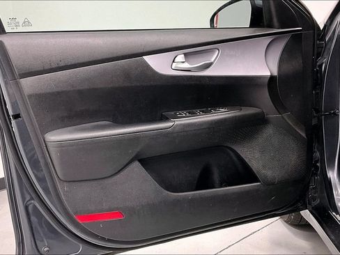 Used 2024 Kia Forte LXS FWD image 21