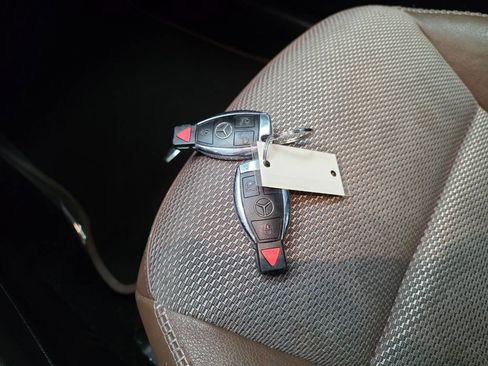 Used 2015 Mercedes-Benz GLA 250 4MATIC image 24